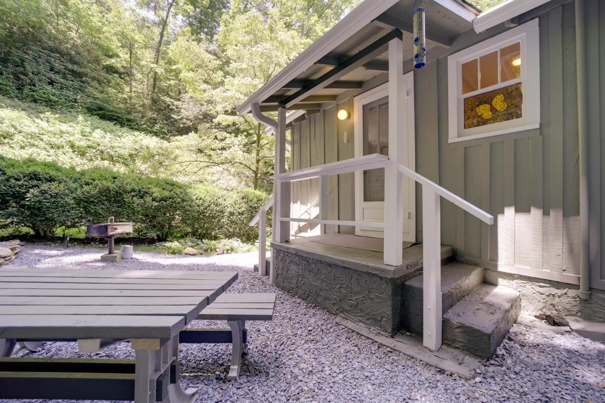 Bryson City Home With Private Fire Pit And Creek! Экстерьер фото