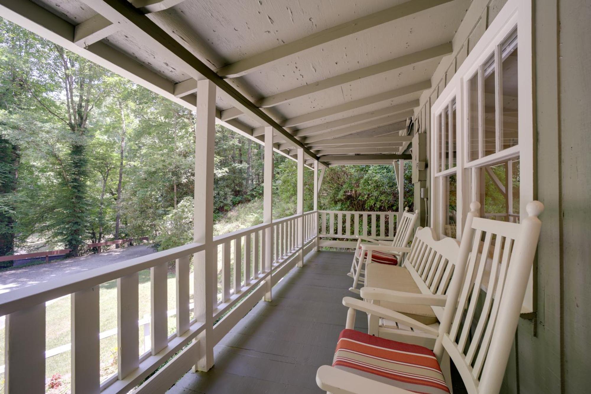 Bryson City Home With Private Fire Pit And Creek! Экстерьер фото